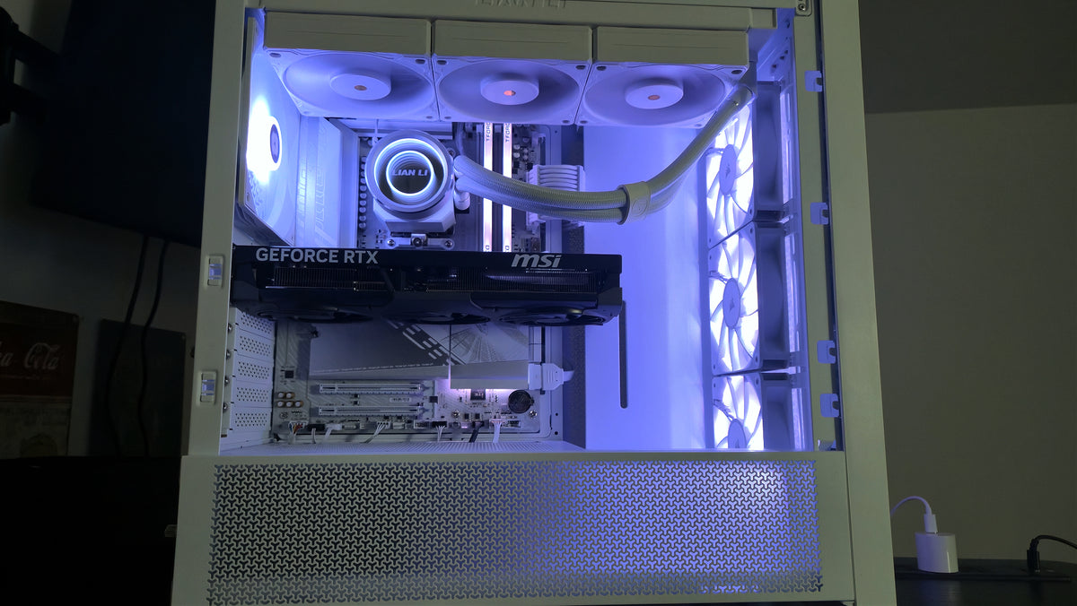 Corsair Frame 4000D Custom (9850X3D / 5070 Ti Project Zero)