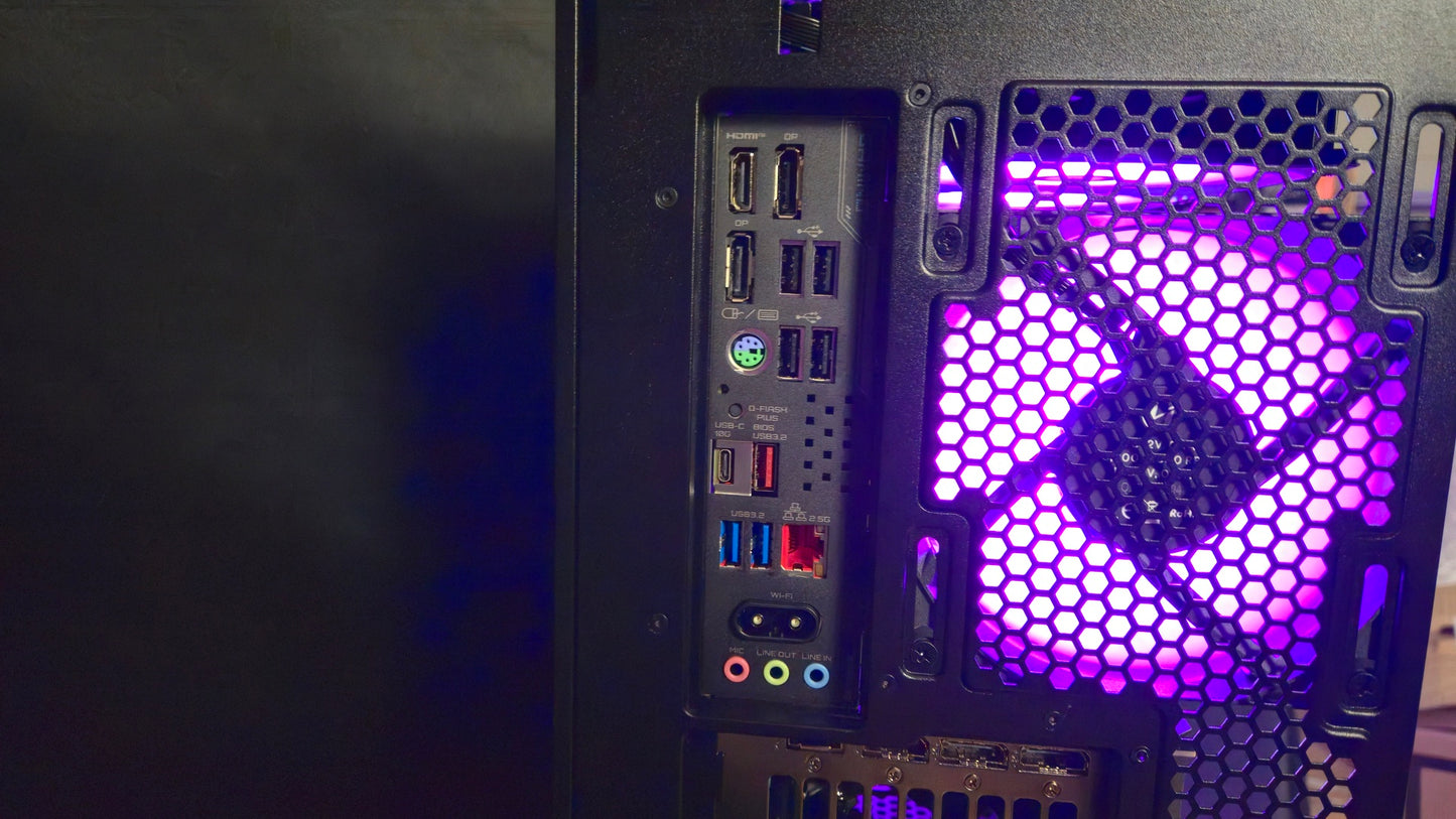 Vector 150 INF Custom (9850X3D / RTX 5080)