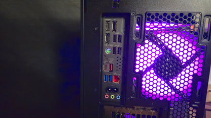 Vector 150 INF Custom (9850X3D / RTX 5080)
