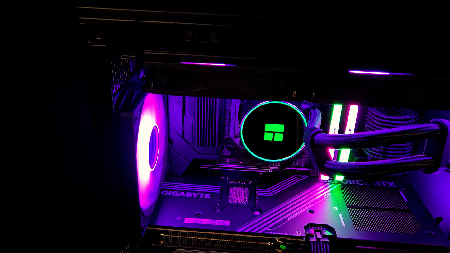 Vector 150 INF Custom (9850X3D / RTX 5080)